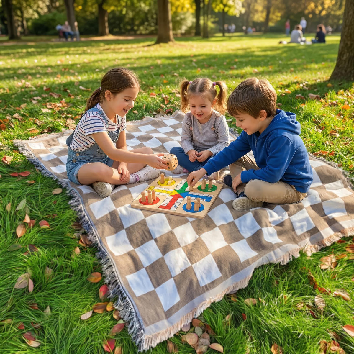 Koc piknikowy w kratę z mikrofibry 130 × 180 cm