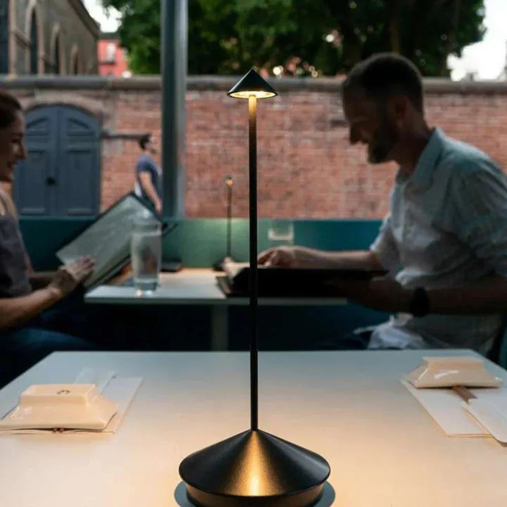 Lampa stołowa LED bezprzewodowa do jadalni