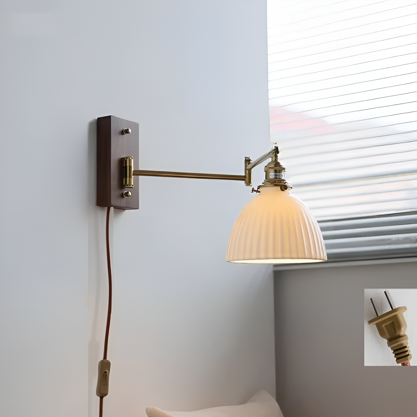 Regulowana lampa ścienna ceramiczna z włącznikiem