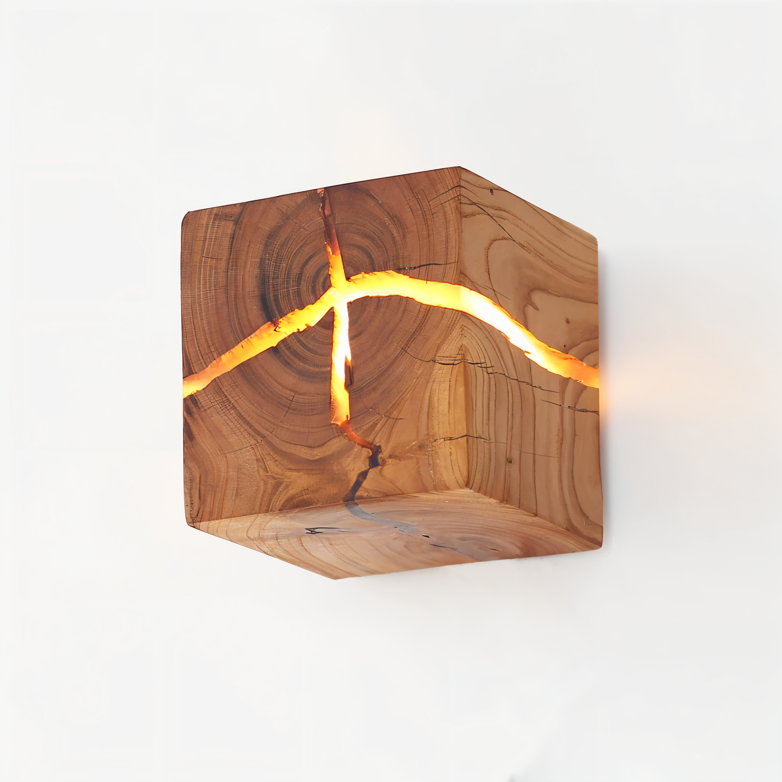 Drewniana lampa ścienna LED 8x8 cm handmade
