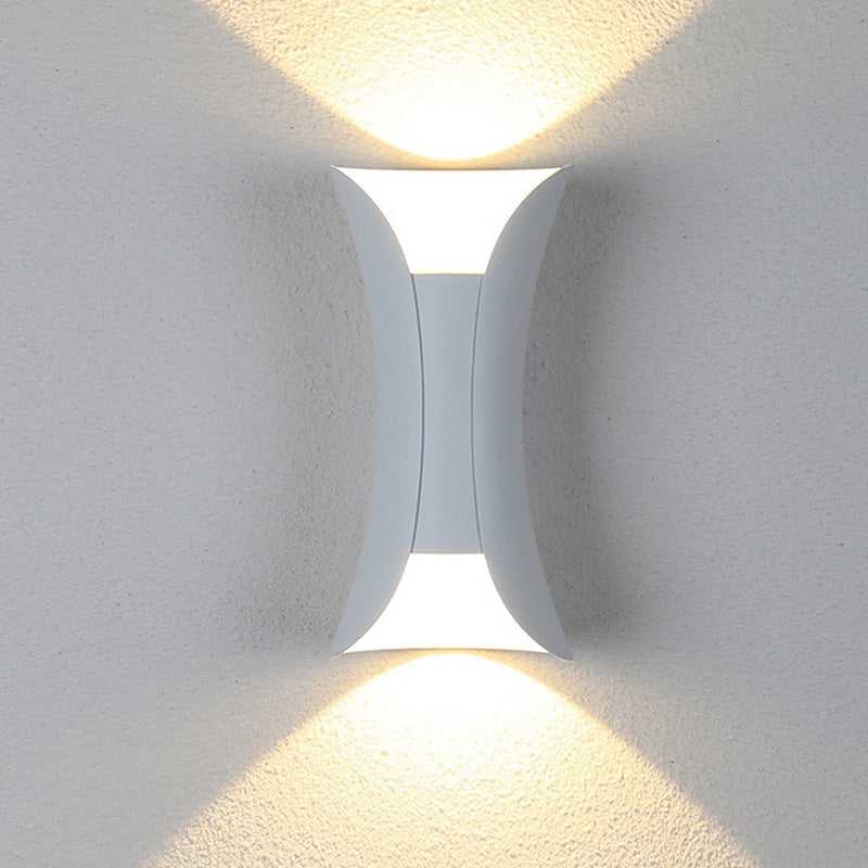 Nowoczesny kinkiet LED zewnętrzny odporny na pogodę