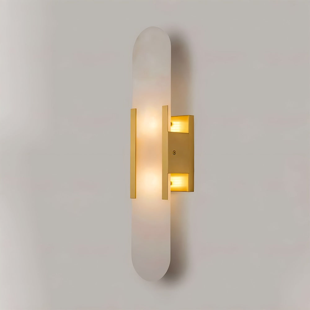 Lampa ścienna z alabastru i metalu do eleganckich wnętrz