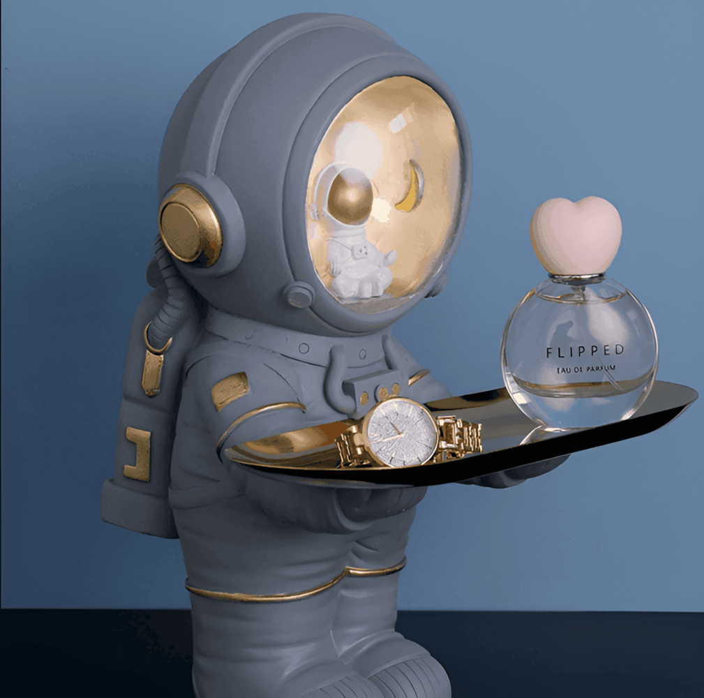 Dekoracyjna tacka na klucze z figurką astronauty