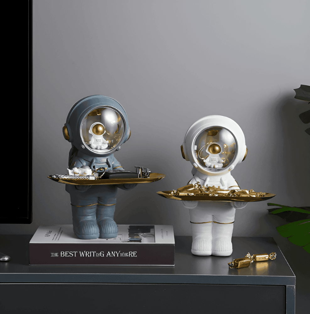 Dekoracyjna tacka na klucze z figurką astronauty