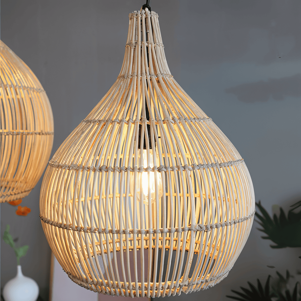 Lampa wisząca z rattanu do salonu boho naturalna