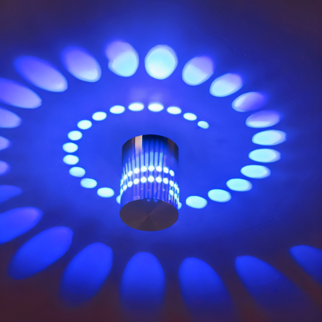 Kinkiet LED kolorowy z efektem spirali
