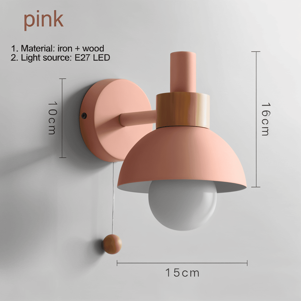 Kolorowa lampa ścienna z drewna i żelaza do pokoju dziecka