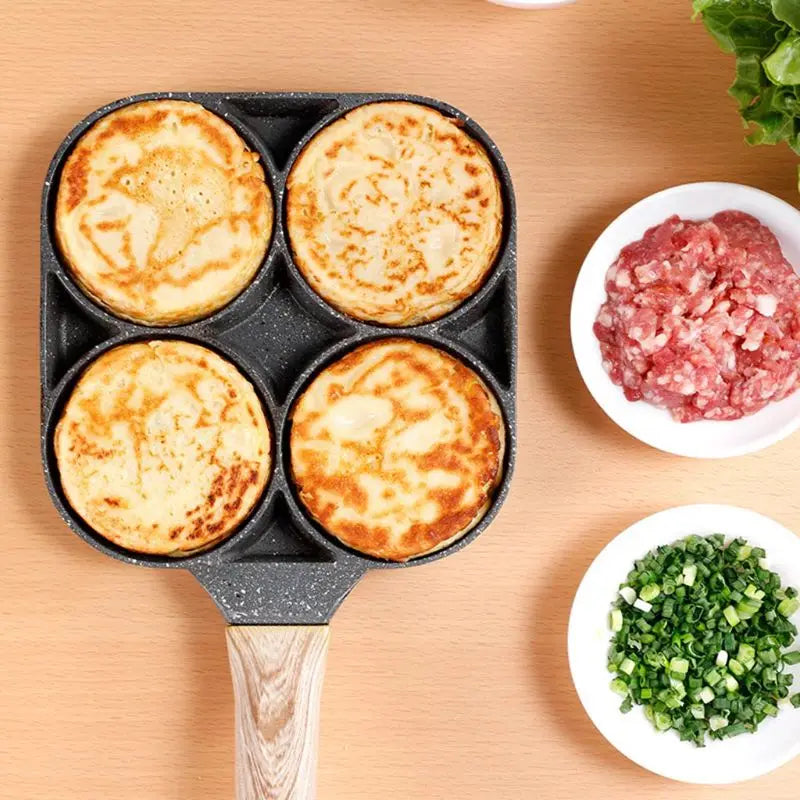 Patelnia czterosekcyjna do omletów jajek i naleśników