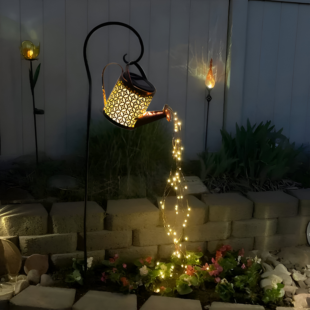Solarna konewka LED do ogrodu z łańcuchem świetlnym