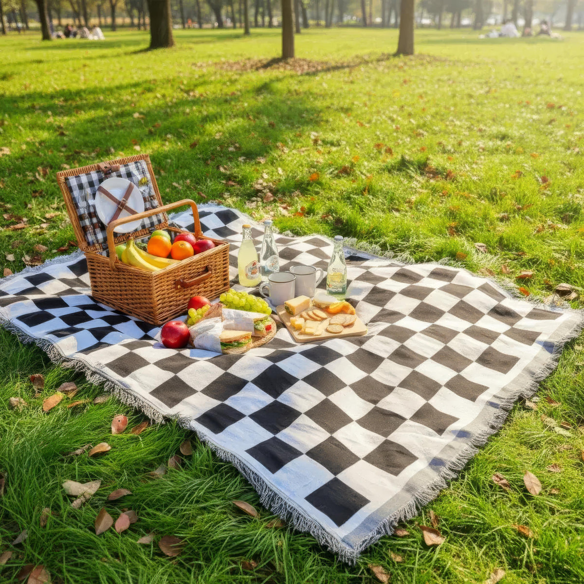 Koc piknikowy w kratę z mikrofibry 130 × 180 cm