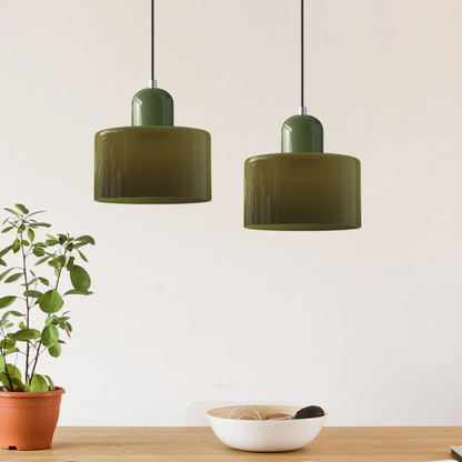 Retro lampa wisząca z pomarańczowym kloszem i zieloną oprawą