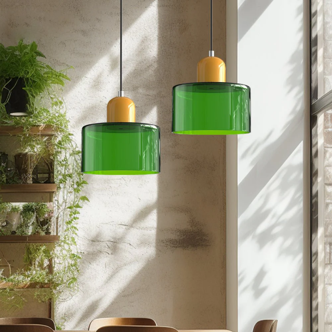 Retro lampa wisząca z pomarańczowym kloszem i zieloną oprawą