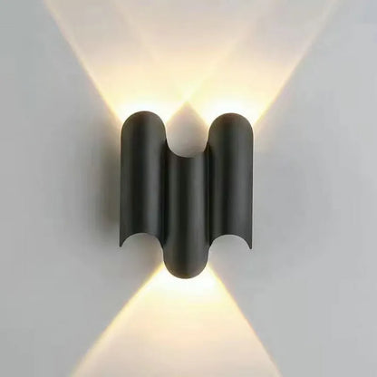 Czarno-złota lampa ścienna LED nowoczesna