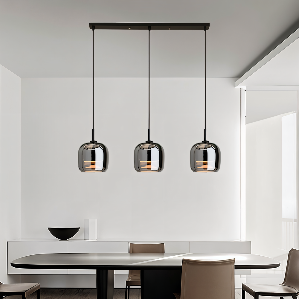 Szklana lampa wisząca do salonu w czarno-dymnym kolorze