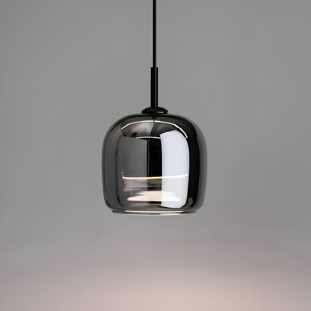 Szklana lampa wisząca do salonu w czarno-dymnym kolorze