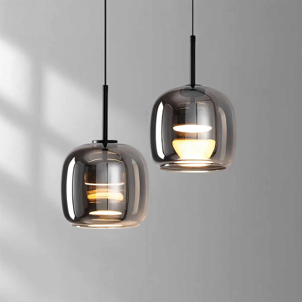 Szklana lampa wisząca do salonu w czarno-dymnym kolorze