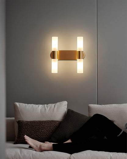 Mosiężna lampa ścienna LED ze szklanym kloszem