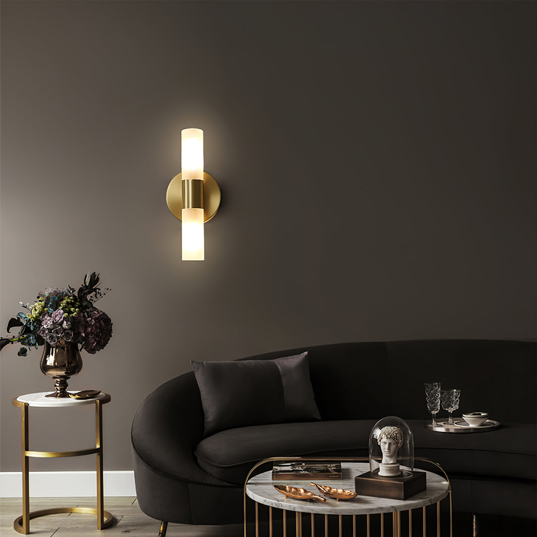 Mosiężna lampa ścienna LED ze szklanym kloszem