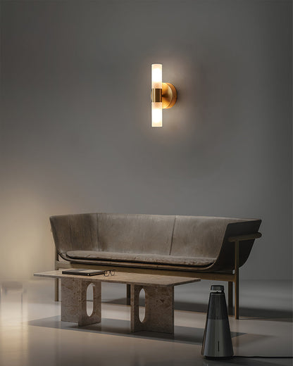 Mosiężna lampa ścienna LED ze szklanym kloszem