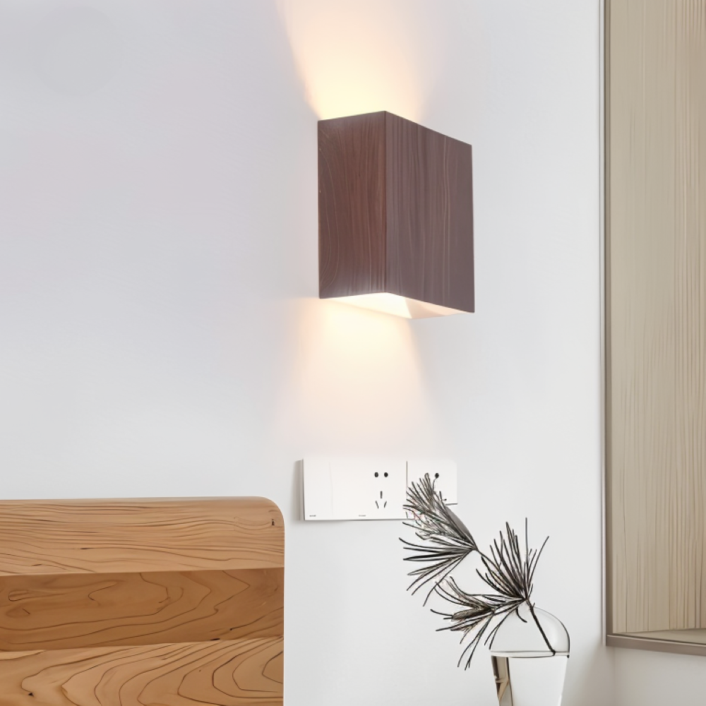 Drewniana lampa ścienna LED góra dół 12 cm