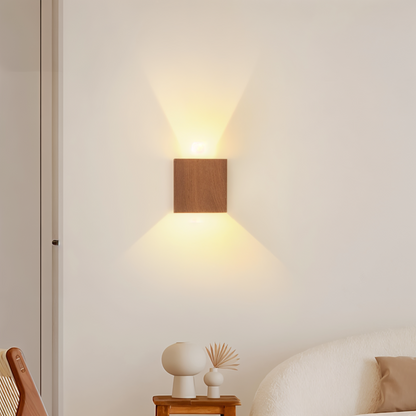 Drewniana lampa ścienna LED góra dół 12 cm