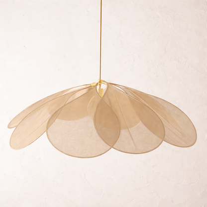 Lampa wisząca vintage z kwiatowym kloszem z tkaniny