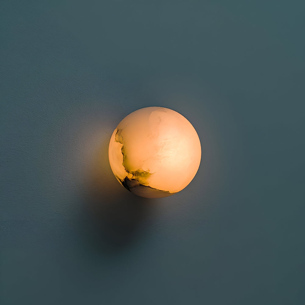 Marmurowa lampa ścienna LED z ciepłym światłem