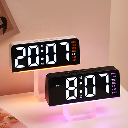Cichy zegar LED na biurko do sypialni