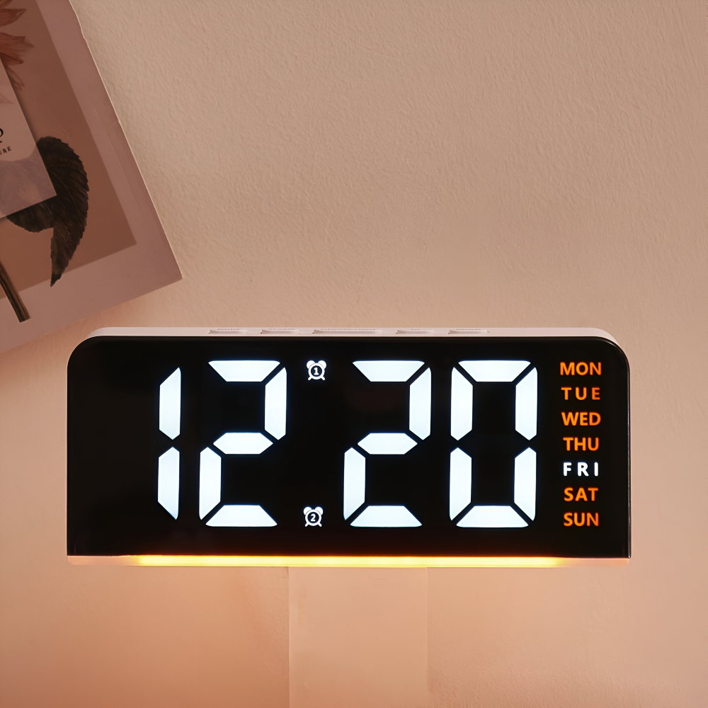 Cichy zegar LED na biurko do sypialni