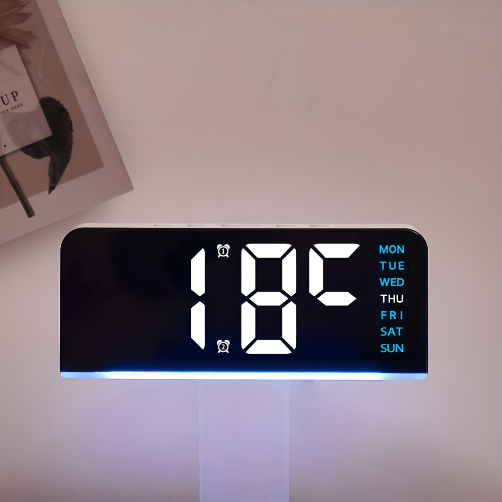Cichy zegar LED na biurko do sypialni