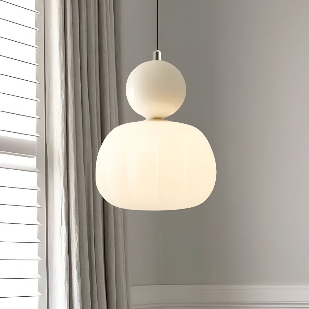 Lampa wisząca Art Deco kremowa z metalową ramą