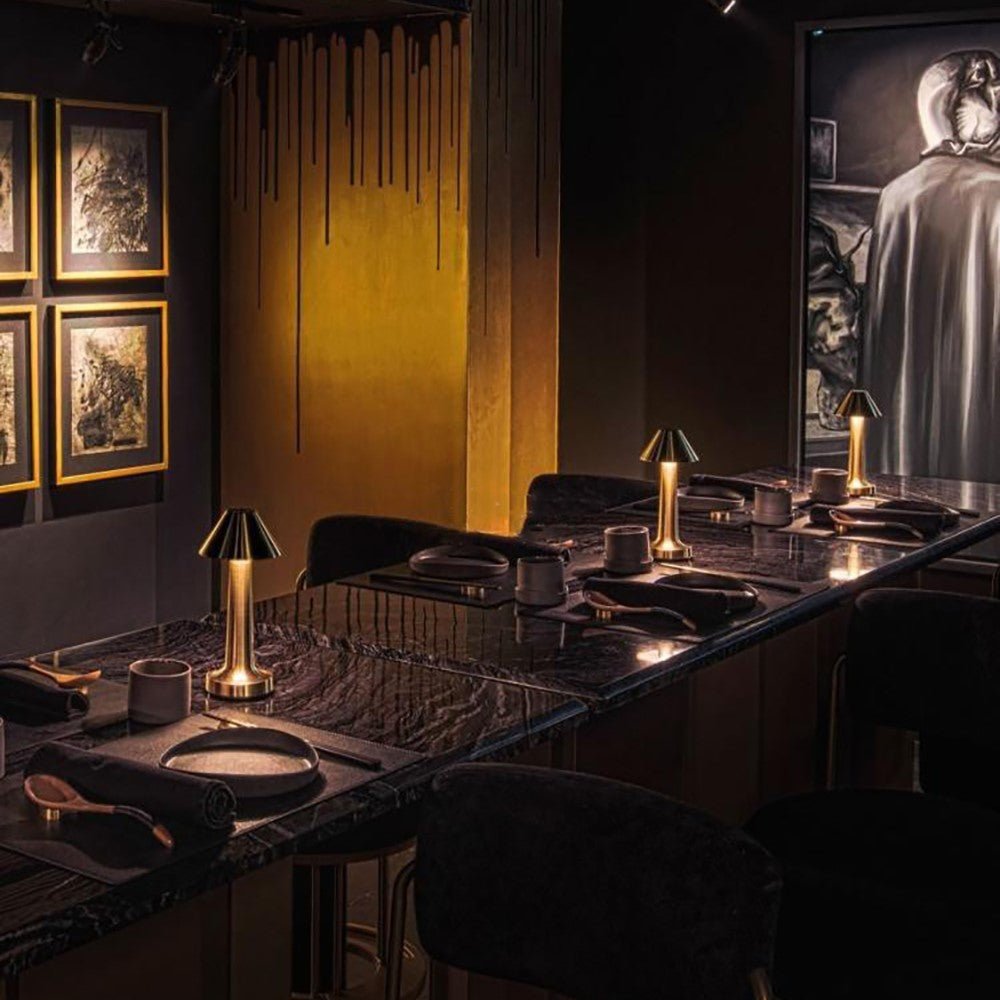 Akumulatorowa lampka stołowa LED do restauracji