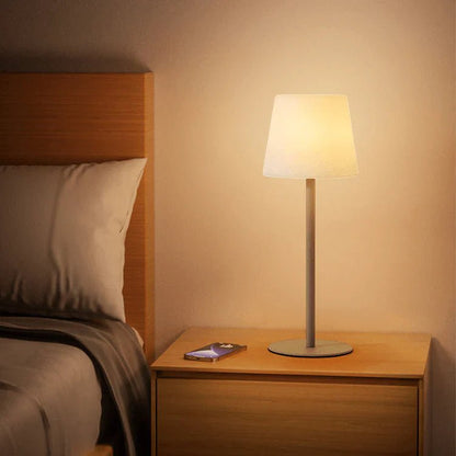Bezprzewodowa lampa stołowa LED z akumulatorem