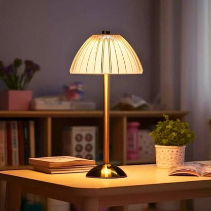 Bezprzewodowa lampka stołowa LED z kryształem