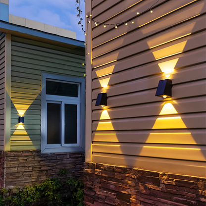 Solarna lampa ścienna LED zewnętrzna góra dół IP54
