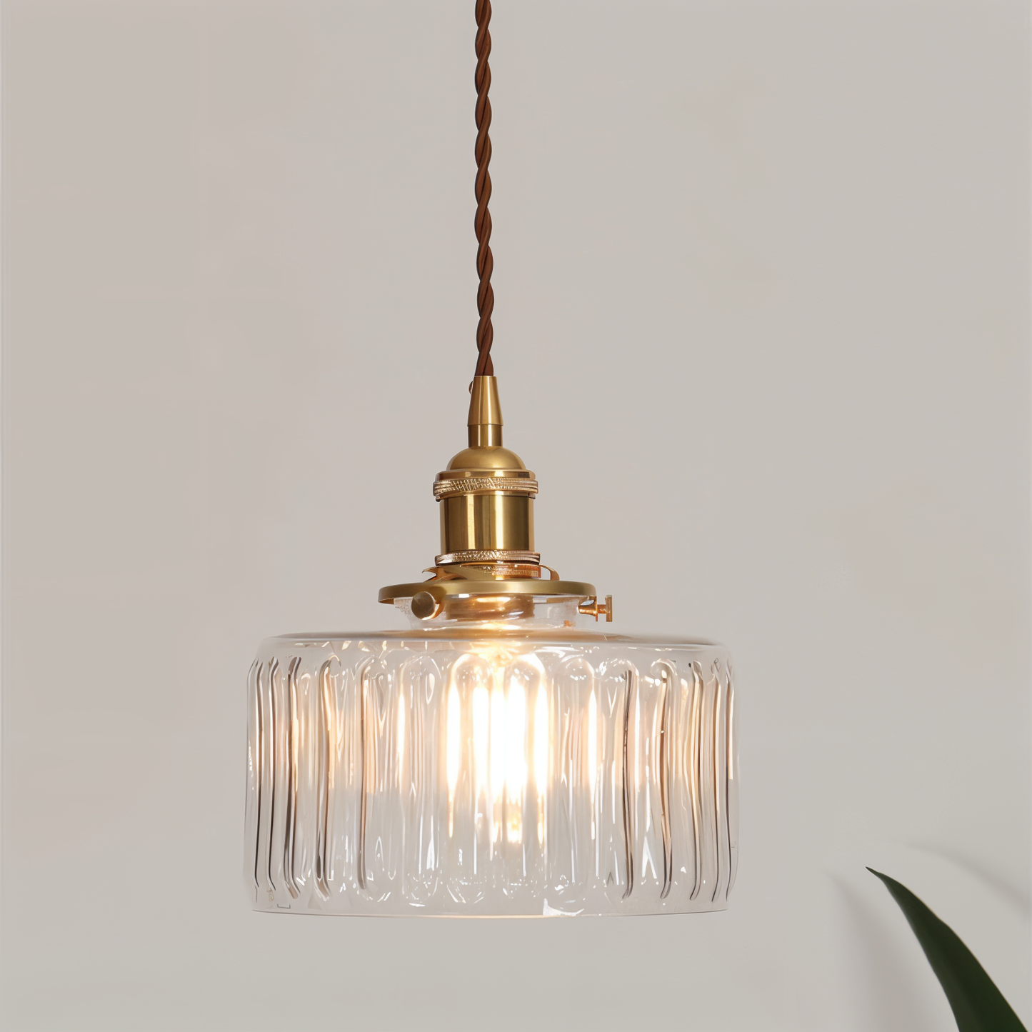 Zielona lampa wisząca vintage z ryflowanego szkła