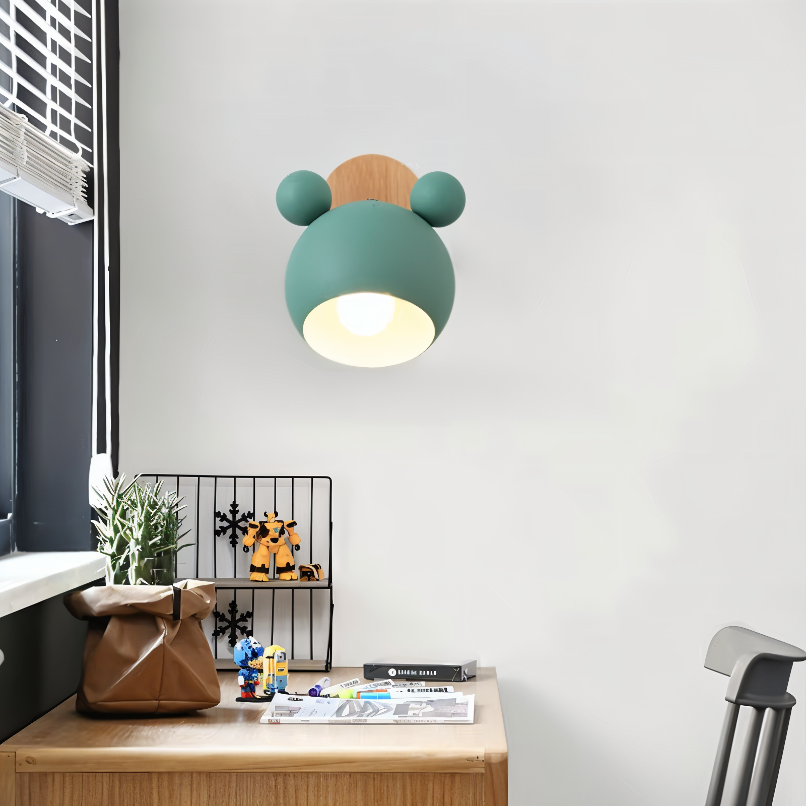Kolorowa lampa ścienna do pokoju dziecka E27