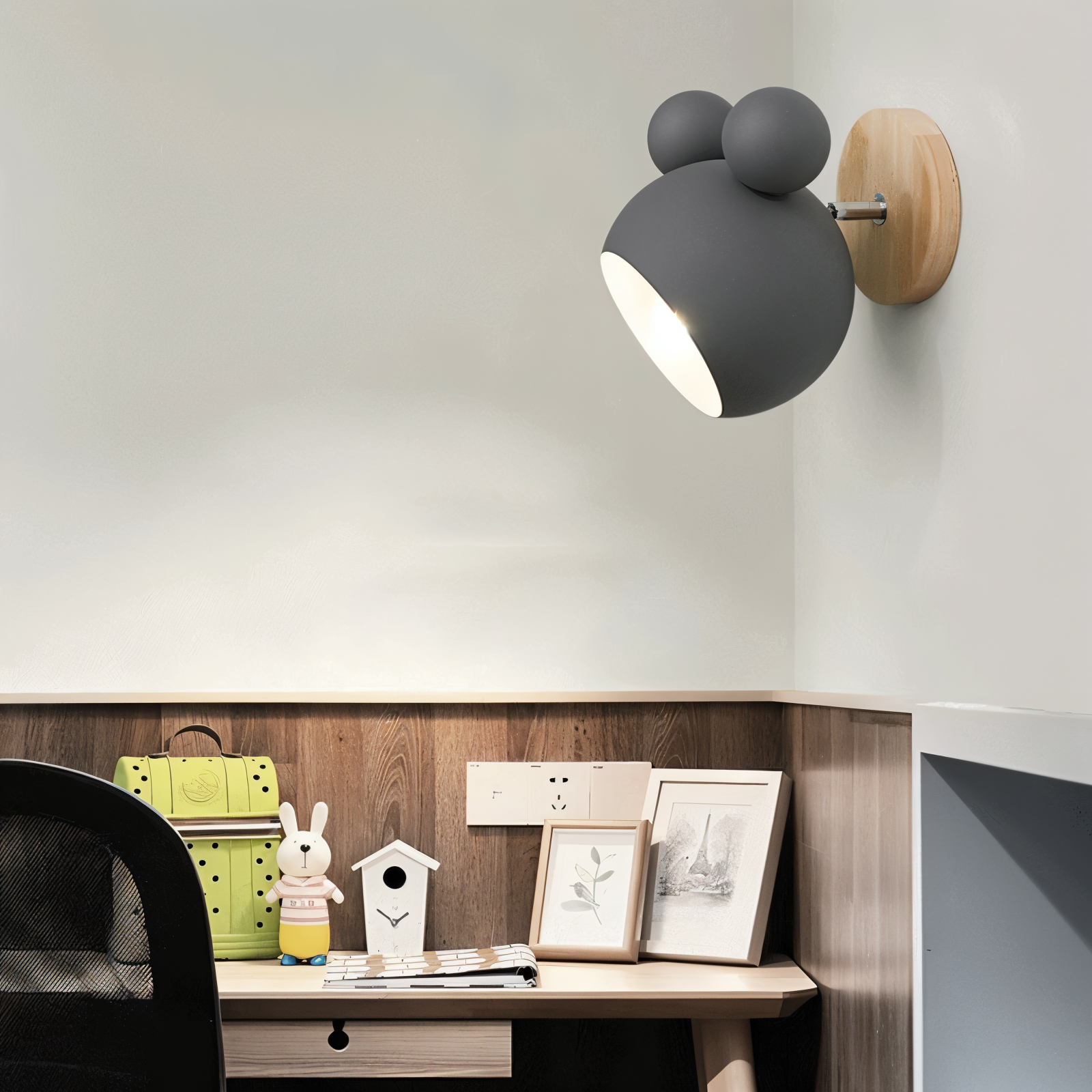 Kolorowa lampa ścienna do pokoju dziecka E27