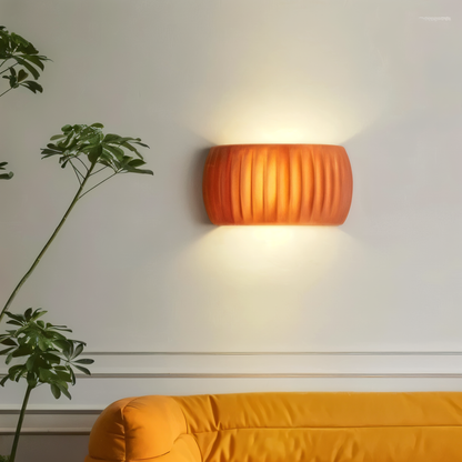 Zielona lampa ścienna LED z ryflowanej żywicy