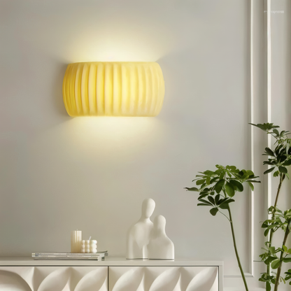 Zielona lampa ścienna LED z ryflowanej żywicy