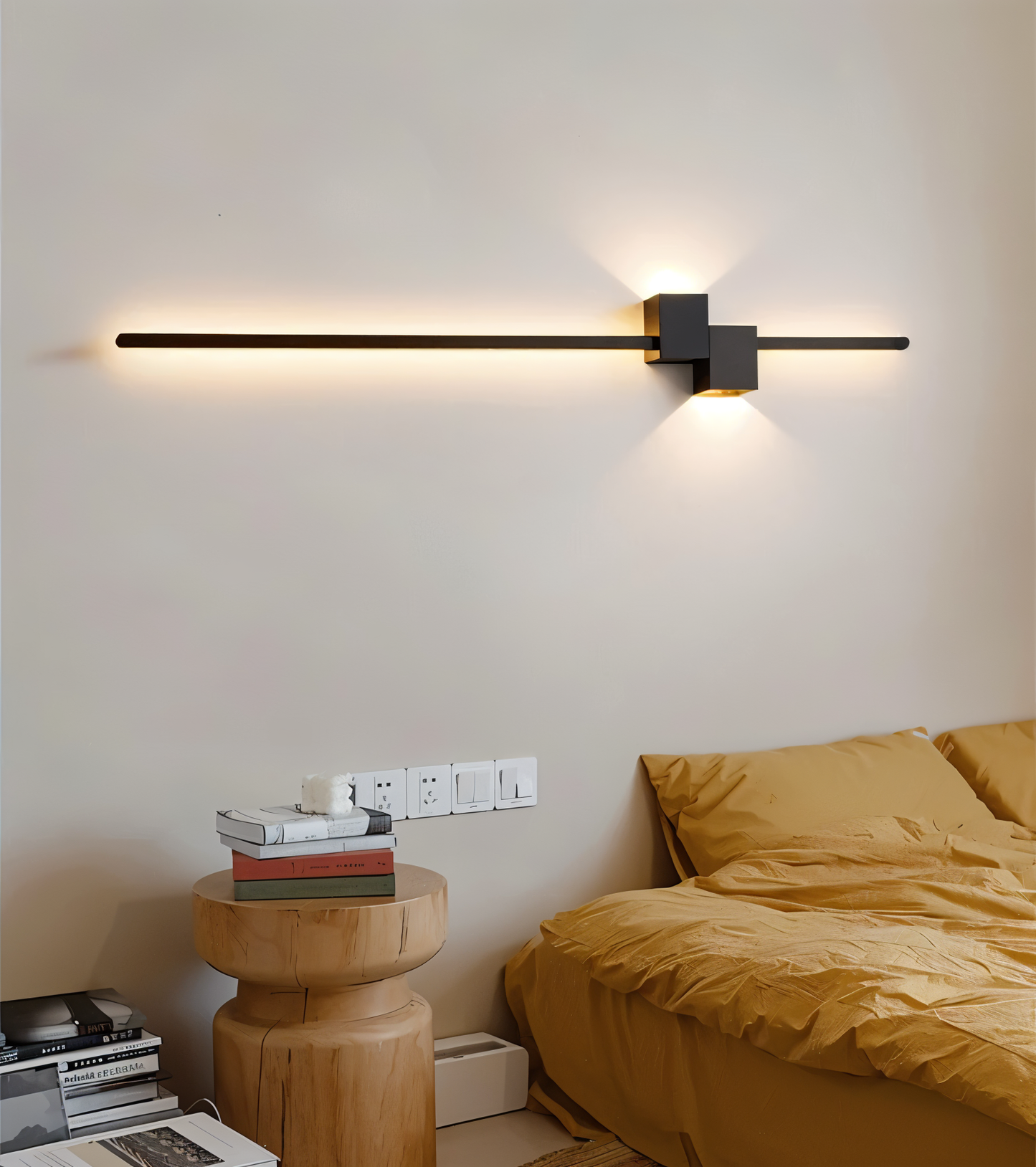 Czarna liniowa lampa ścienna LED do nowoczesnych wnętrz