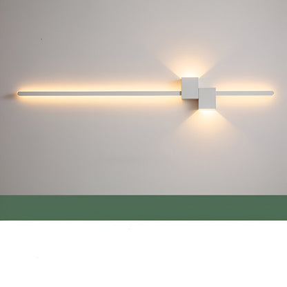 Czarna liniowa lampa ścienna LED do nowoczesnych wnętrz