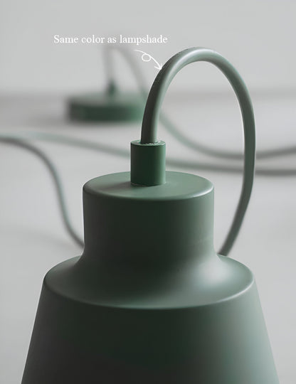 Lampa wisząca drewniano-metalowa w stylu skandynawskim