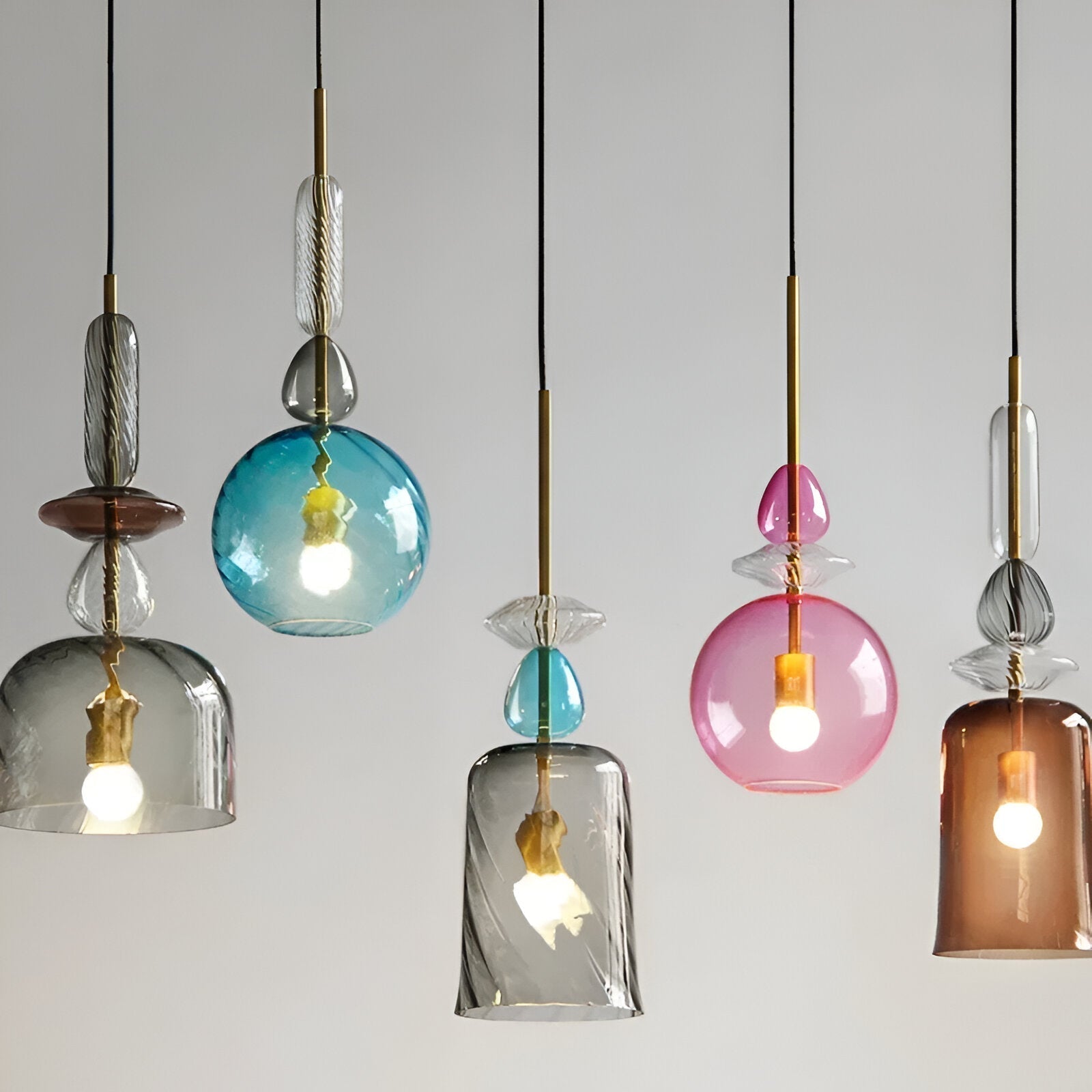 Kolorowa lampa wisząca szklana LED do pokoju dziecka