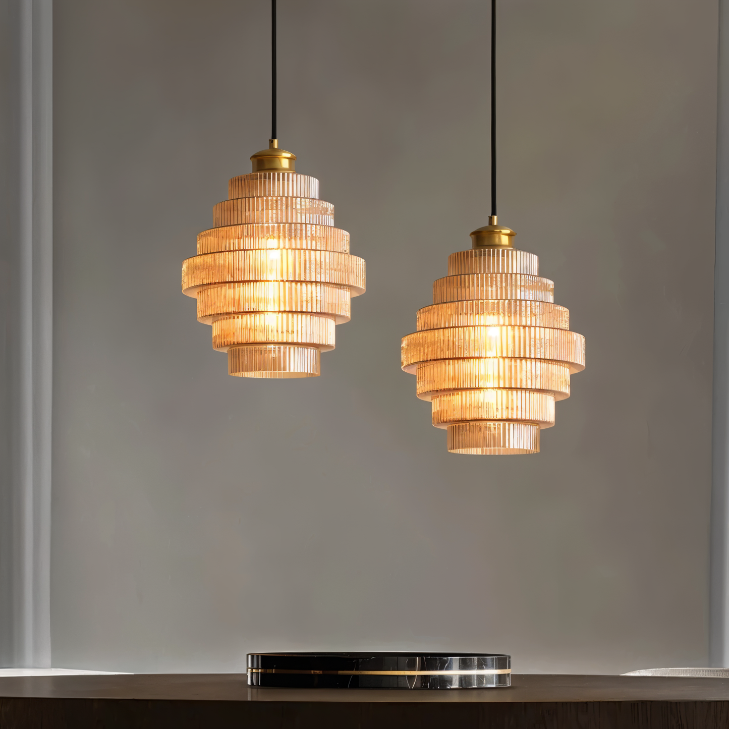 Retro lampa wisząca szklana z mosiężnym wykończeniem