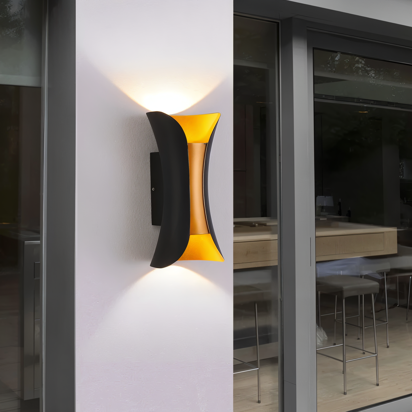 Zewnętrzna lampa ścienna LED góra-dół czarno-złota