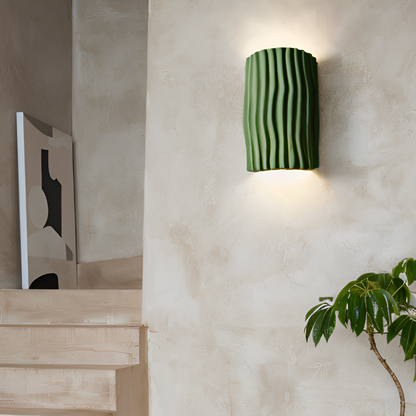 Plisowana lampa ścienna LED G9 z żywicy