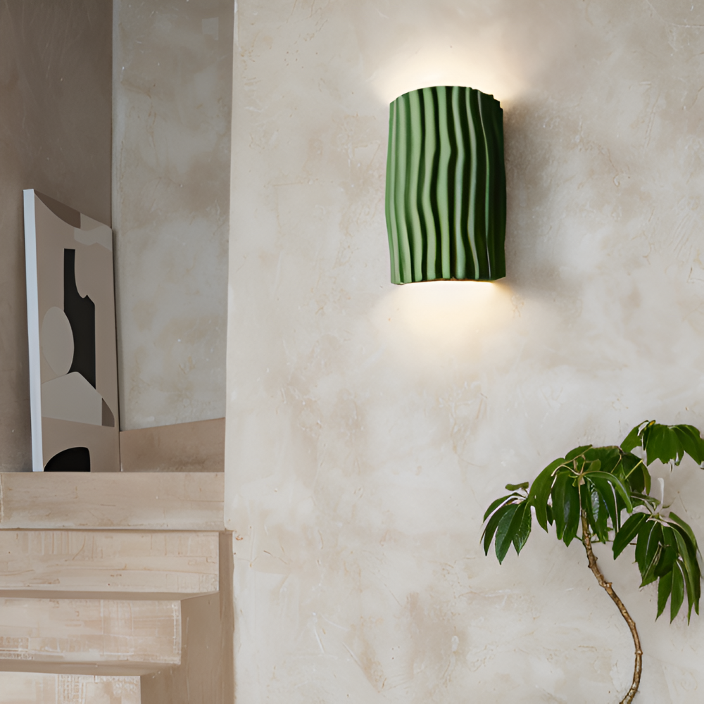 Plisowana lampa ścienna LED G9 z żywicy
