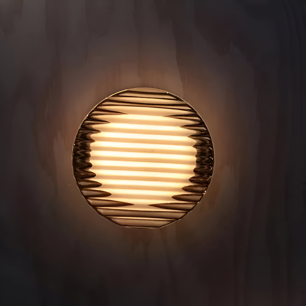 Okrągła prążkowana lampa ścienna LED ze szkła