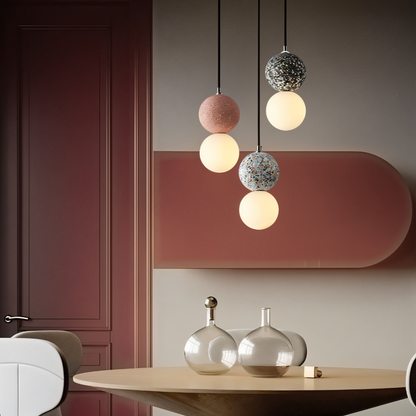 Lampa wisząca szklana rzeźbiona z metalem